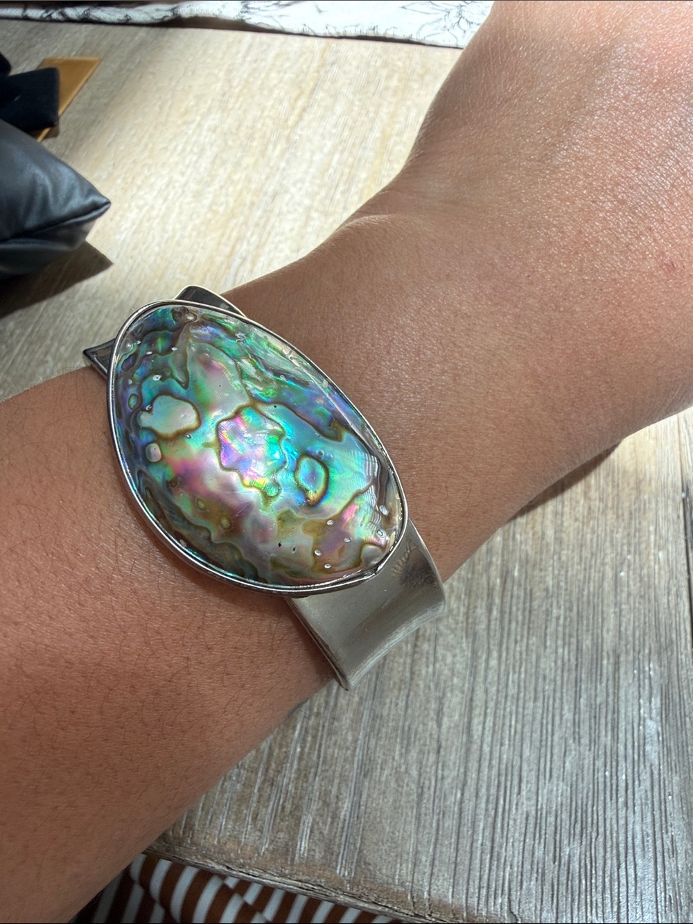 Abalone Shell Cuff Bracelet - Iridescent Colors - Picture 7 of 11